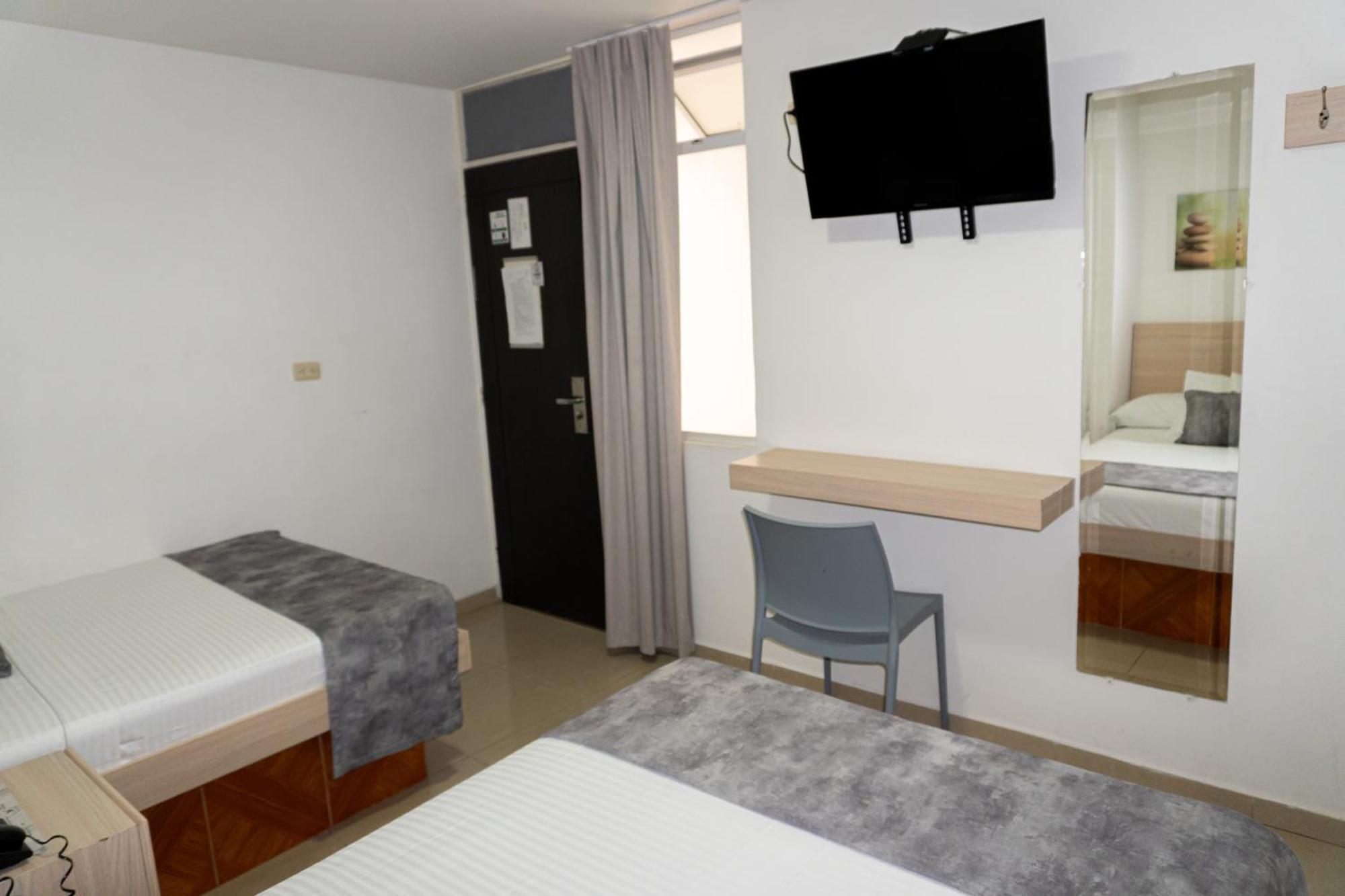 Hotel Alcaravan Medellin Itagüí エクステリア 写真