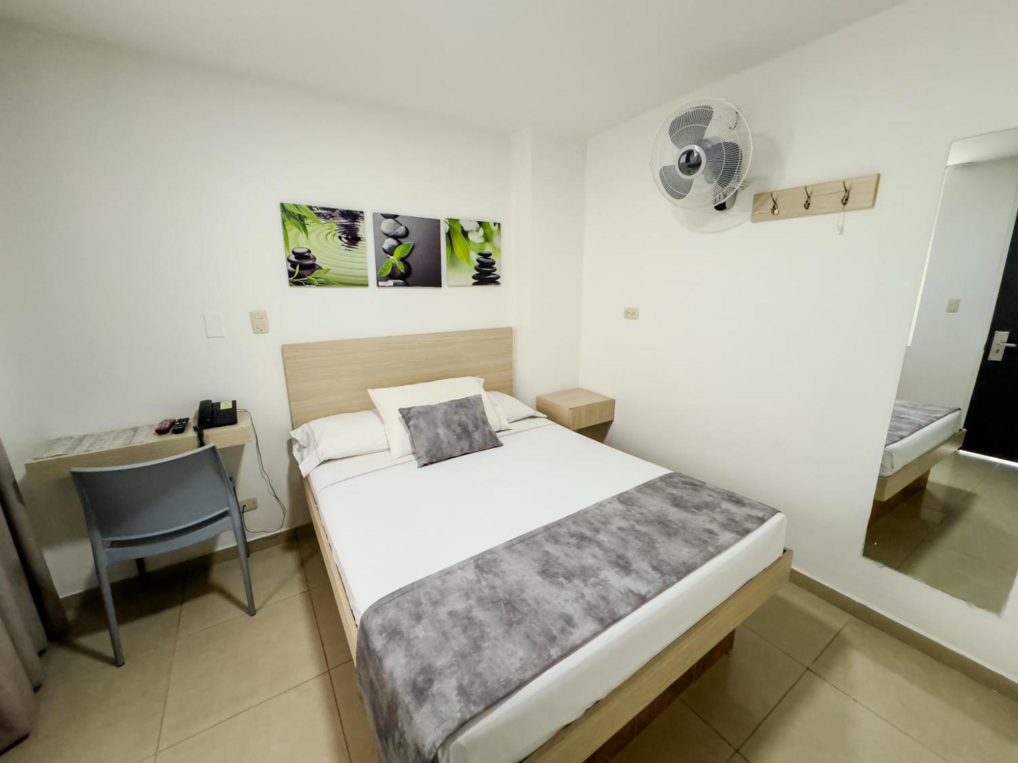 Hotel Alcaravan Medellin Itagüí エクステリア 写真
