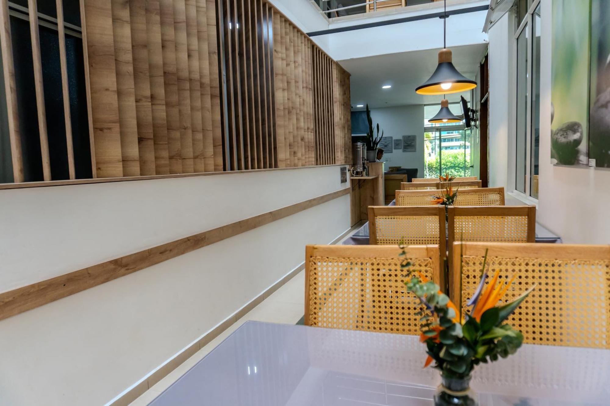 Hotel Alcaravan Medellin Itagüí エクステリア 写真