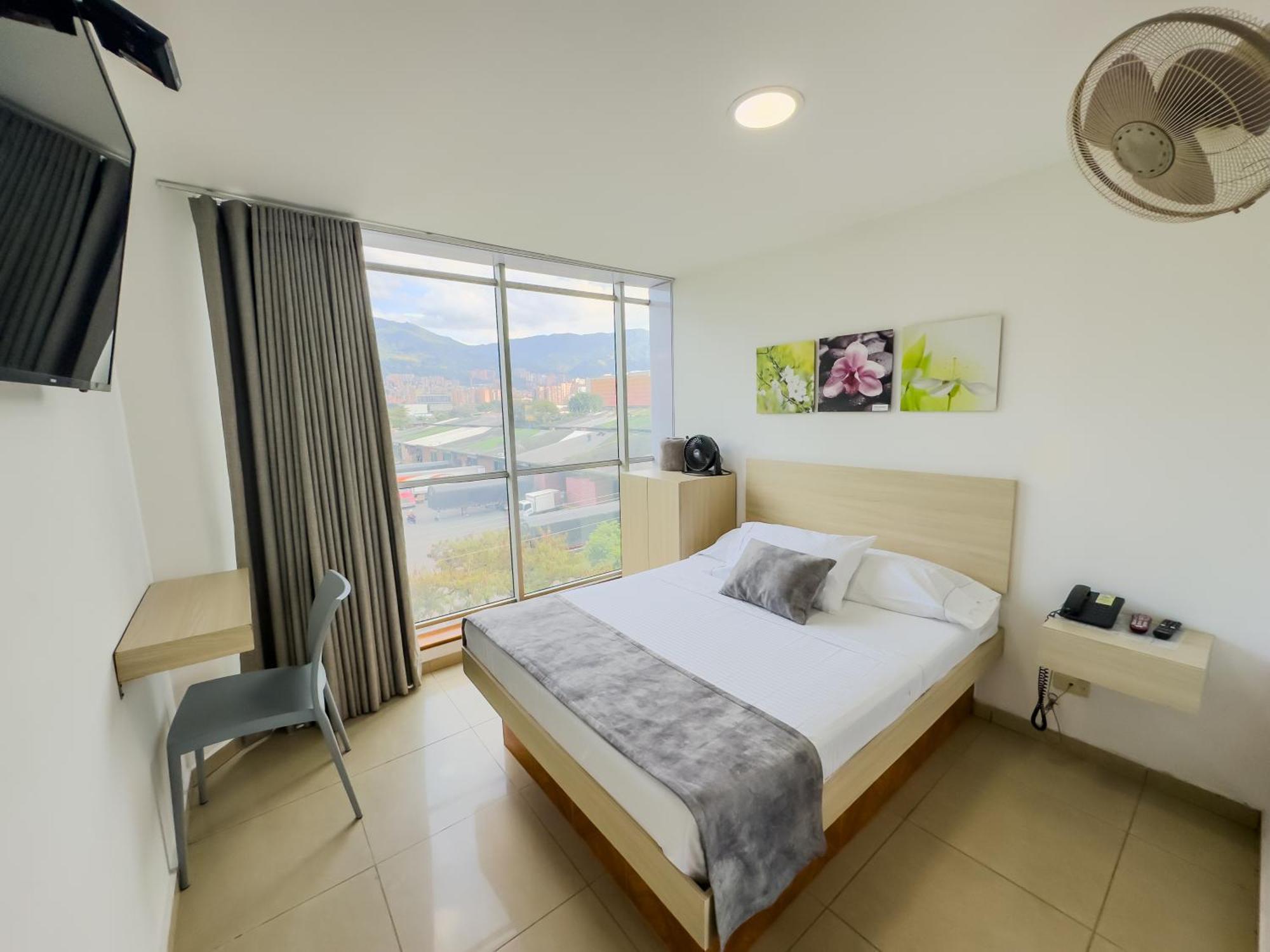 Hotel Alcaravan Medellin Itagüí エクステリア 写真