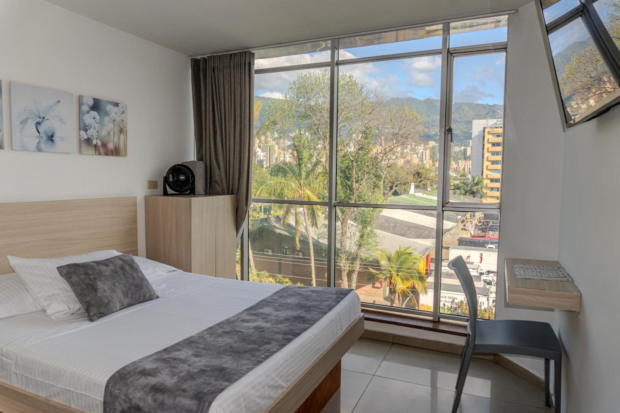 Hotel Alcaravan Medellin Itagüí エクステリア 写真
