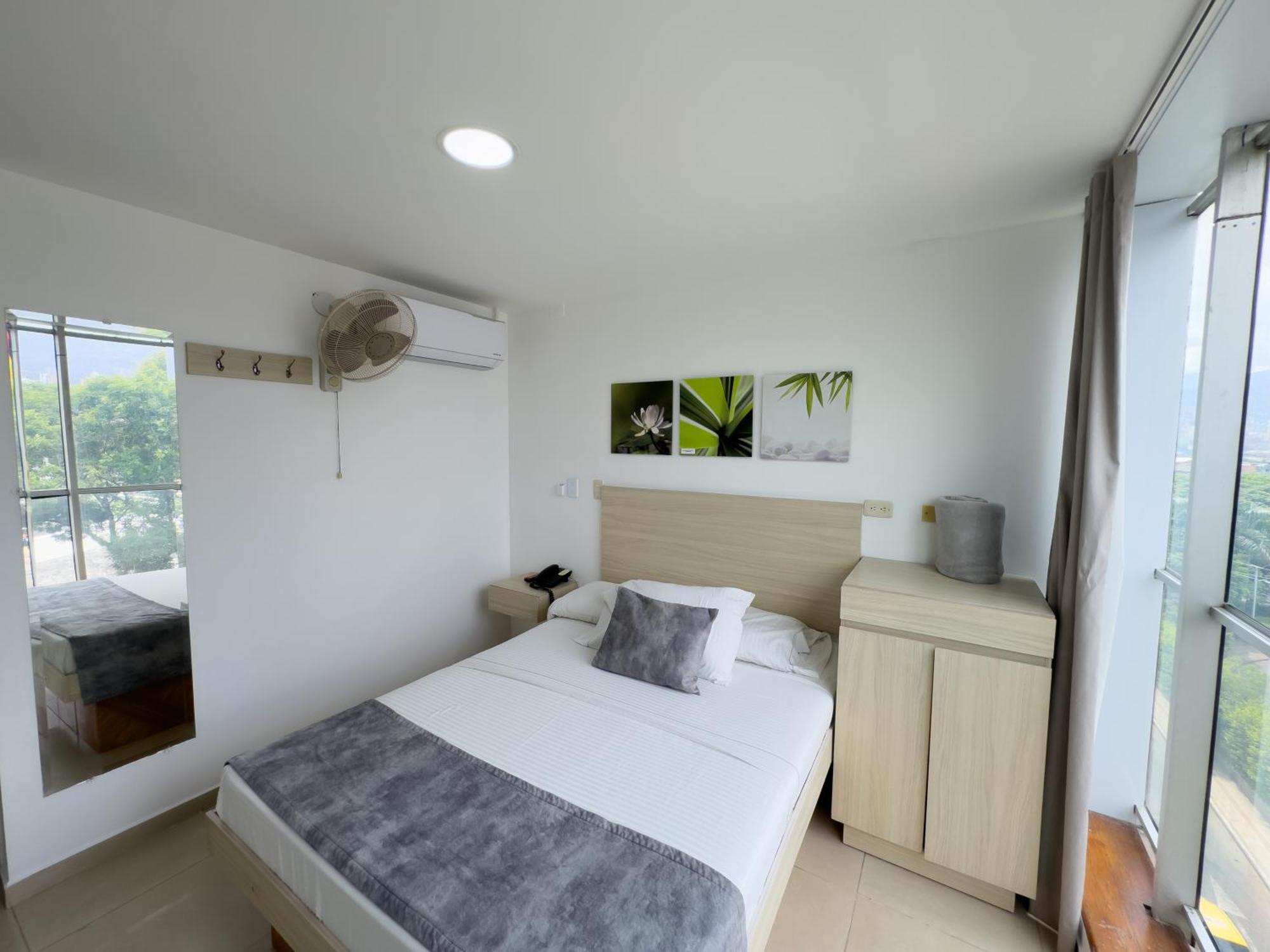 Hotel Alcaravan Medellin Itagüí エクステリア 写真