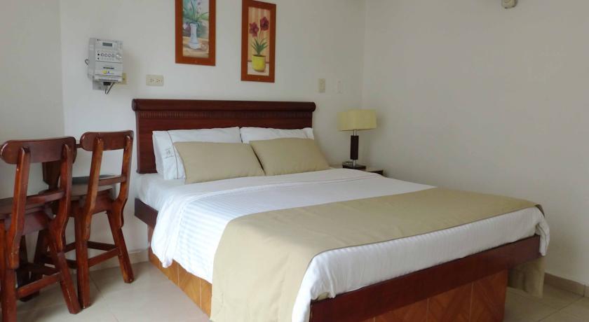 Hotel Alcaravan Medellin Itagüí エクステリア 写真