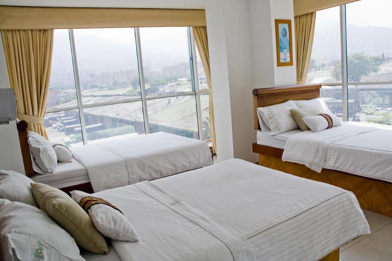 Hotel Alcaravan Medellin Itagüí エクステリア 写真